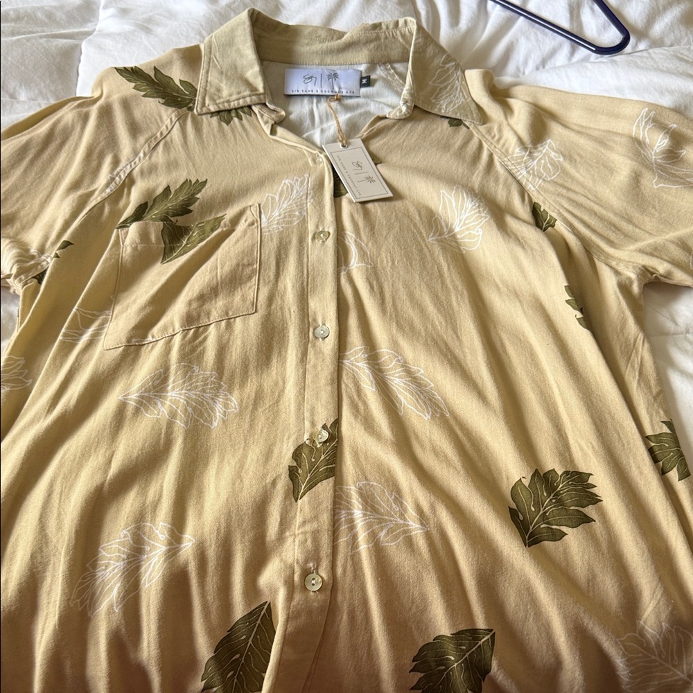 Sig Zane Beige and brown Leaf Print Blouse